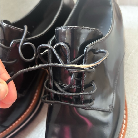 Vince Glossy Black Lace-Up Loafers - Picture 4 of 5